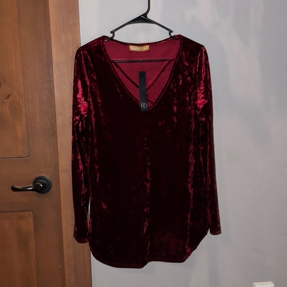 Emmer & Oat Red Crushed Velvet Long-sleeve Top with Cross-cross neck - Picture 1 of 2